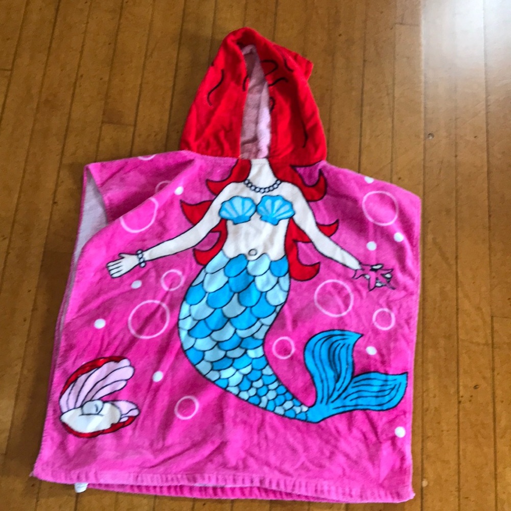 Girls mermaid 🧜🏻‍♀️ towel beach cover up